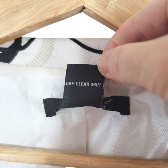 Sandro Sportswear Geometric Tie Belt Blazer Jacket in Black/White Size Small - Picture 8 of 9